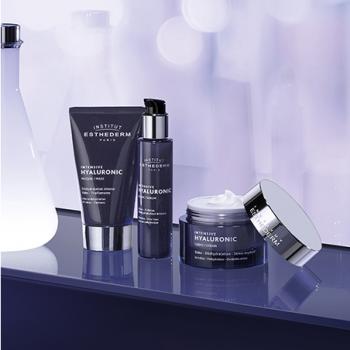 ULTRAHIDRATACIÓN CON INTENSIVO HIALURÓNICO