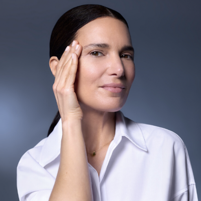 ¿Qué son y cómo quitar las bolsas de los ojos?